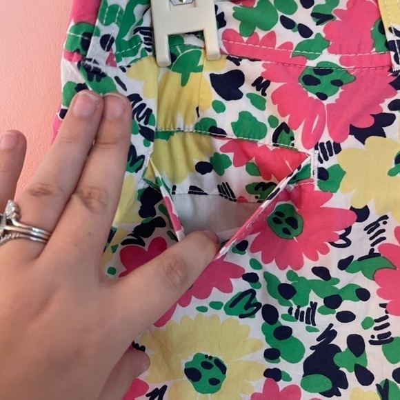 Lilly Pulitzer Doodle Bug Daisy Floral Pink Ladybug Shorts Women’s Size 8 - Picture 3 of 10